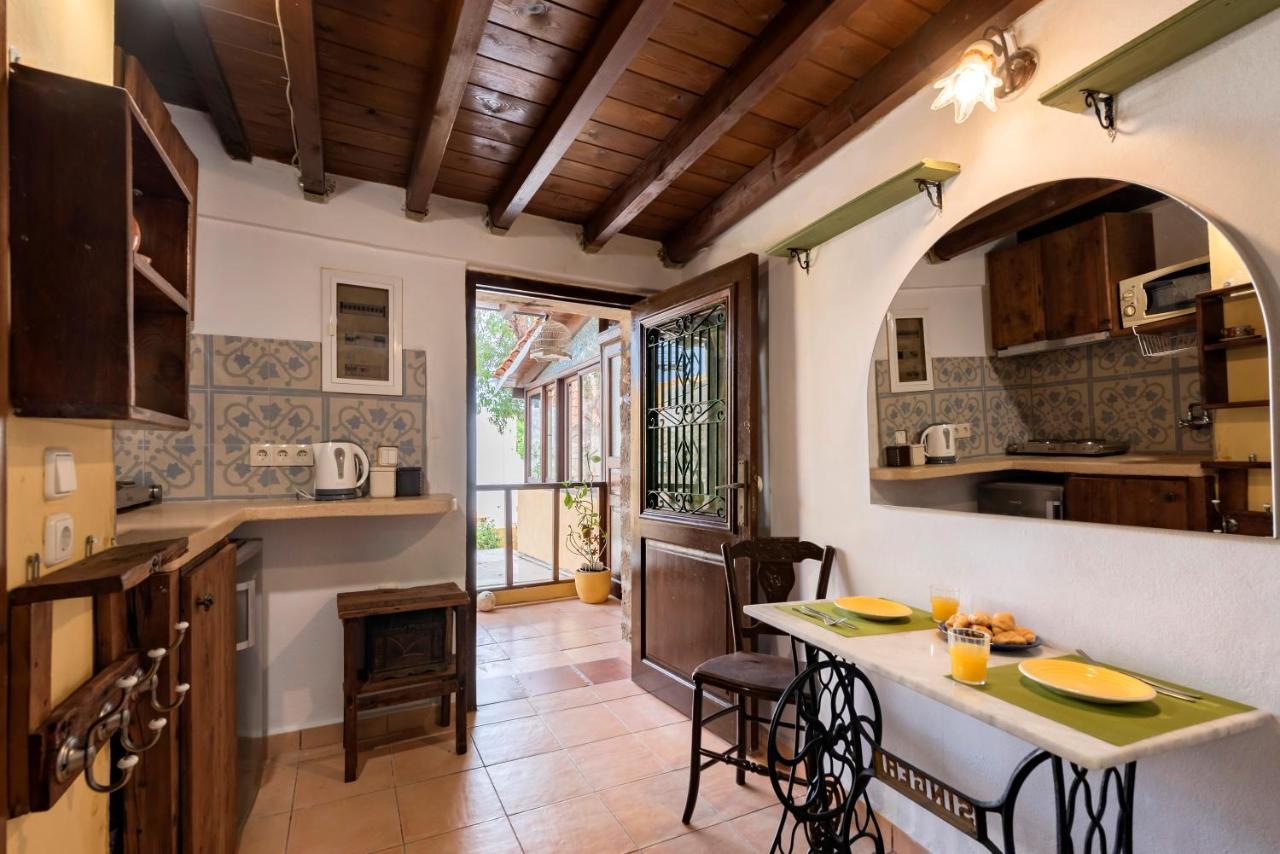 Ferienwohnung Secret Garden - Old Town Rhodes City Exterior foto